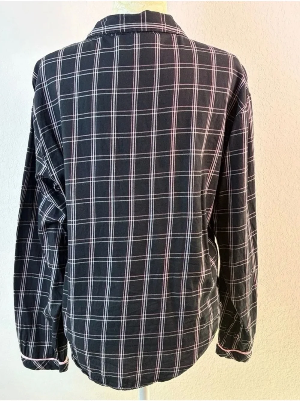 Victoria's Secret The Dreamer Black and Pink Plaid Flannel Sleep Shirt Medium